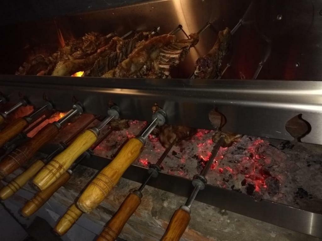 Aventura En Esquina Hotel Esquina  Eksteriør billede